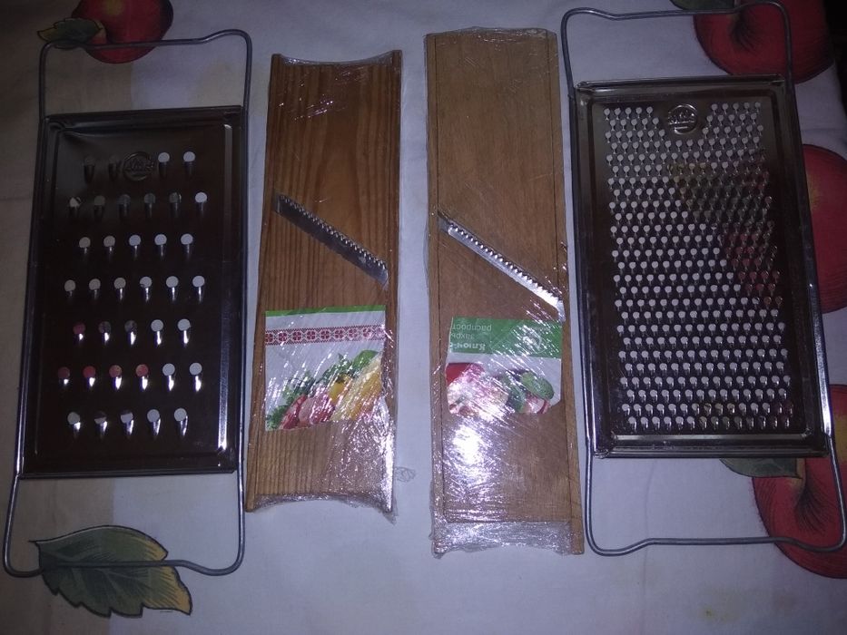 Наборы на кухню и разные миски для дачи