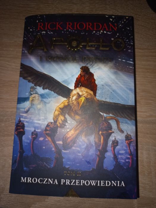 Apollo i boskie próby/ Mroczna przepowiednia s