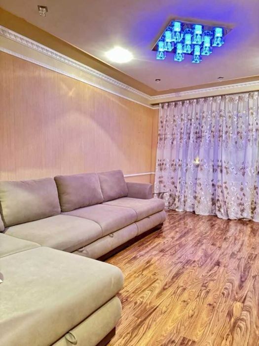 Продам 3-ком.квартиру р-н Лазурный