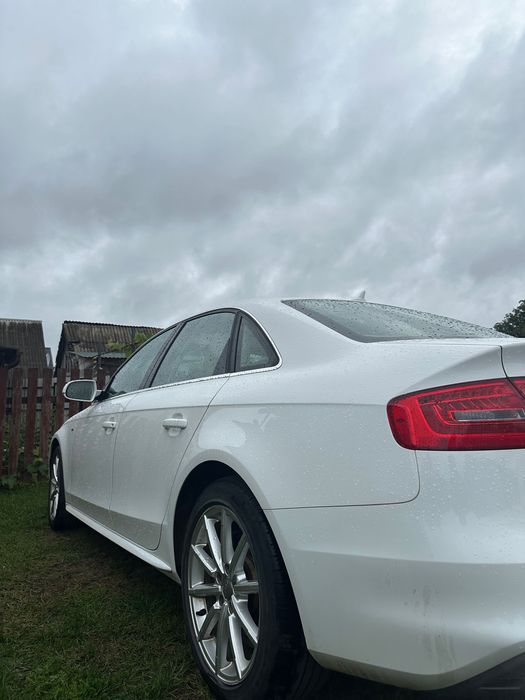 Audi A4B8 2.0tfsi 2014рік