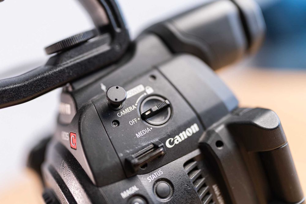 Kamera cyfrowa Canon EOS C100 Mark II