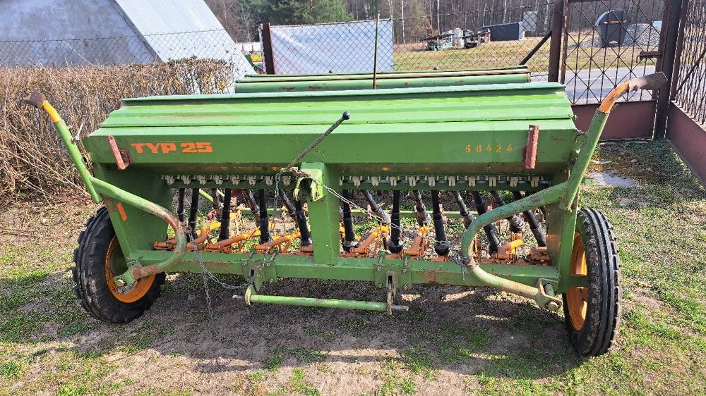 Siewnik Amazone D7 Hassia DKL  DU 2,5 metra