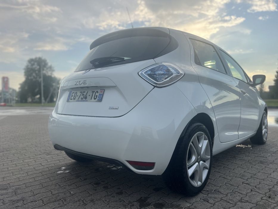Renault Zoe 41квт 300км