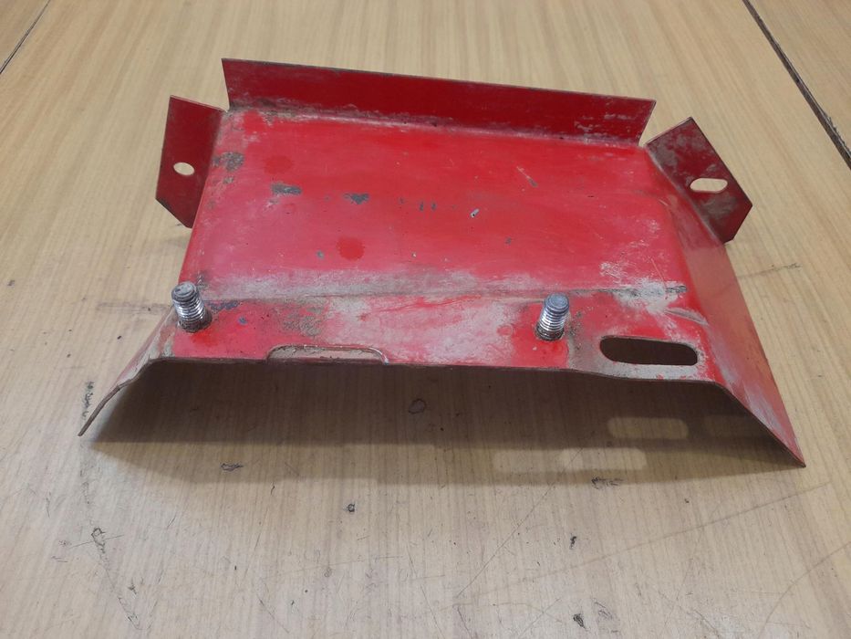 Bouyer 111 Briggs 5Hp Osłona Obudowa Mocowanie