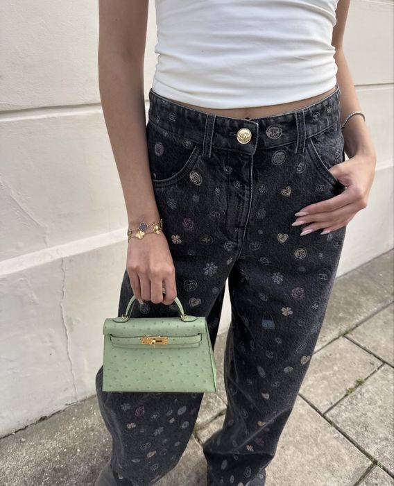 Джинси chanel різні