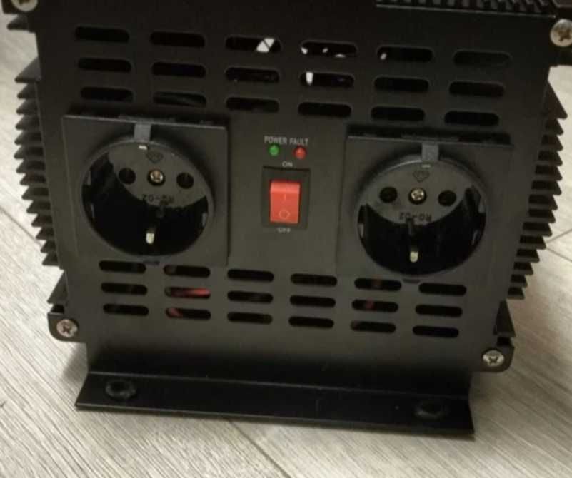 Перетворювач напруги