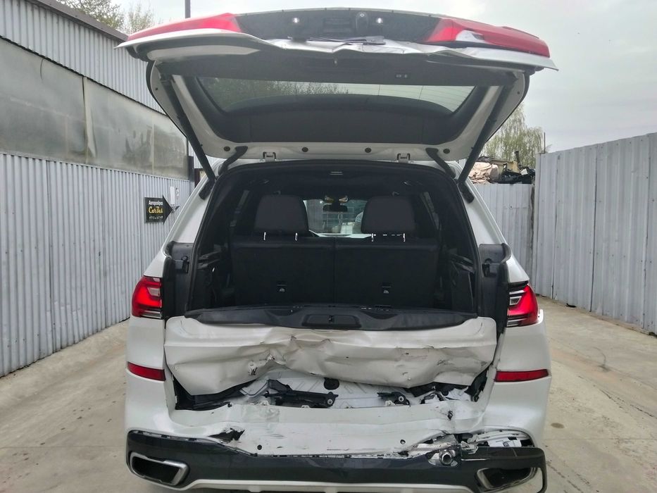 Розборка BMW X7 G07 2019 xDrive запчастини разборка БМВ Х7 Г07 двигун диски двері капот фара