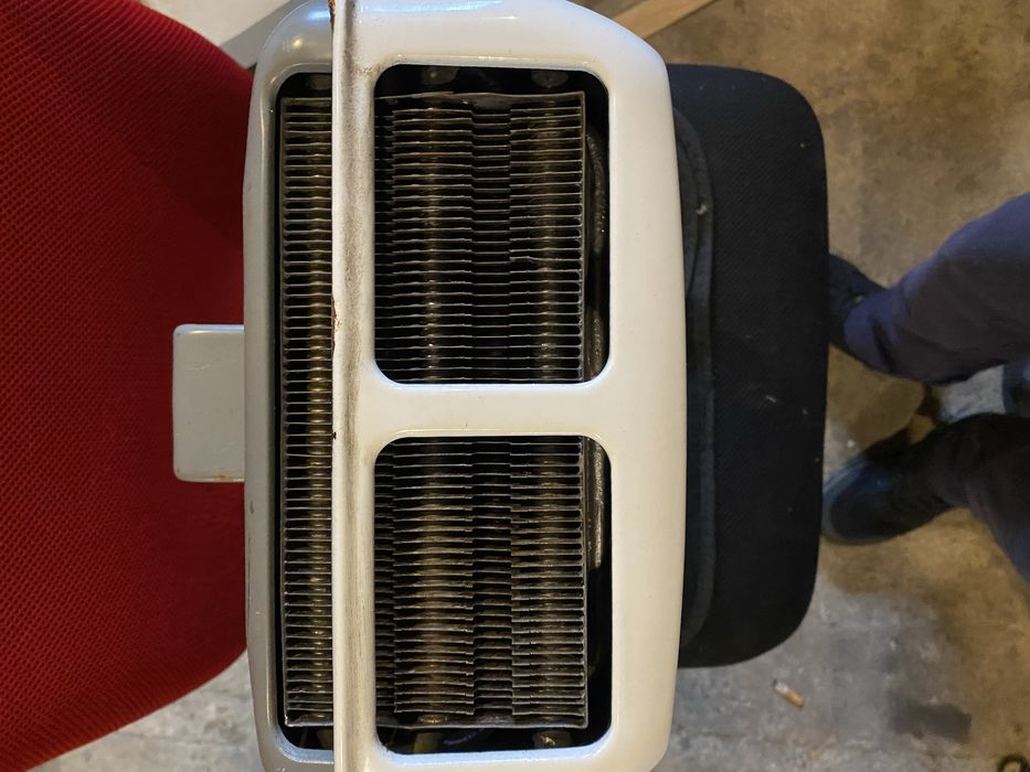 Vendo esquentador pequeno antigo novo nunca usado