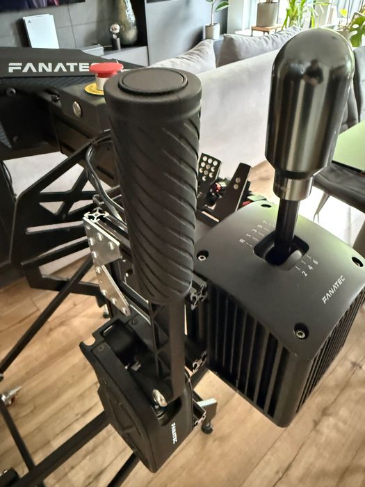 Fanatec SIM RIG, duży zestaw
