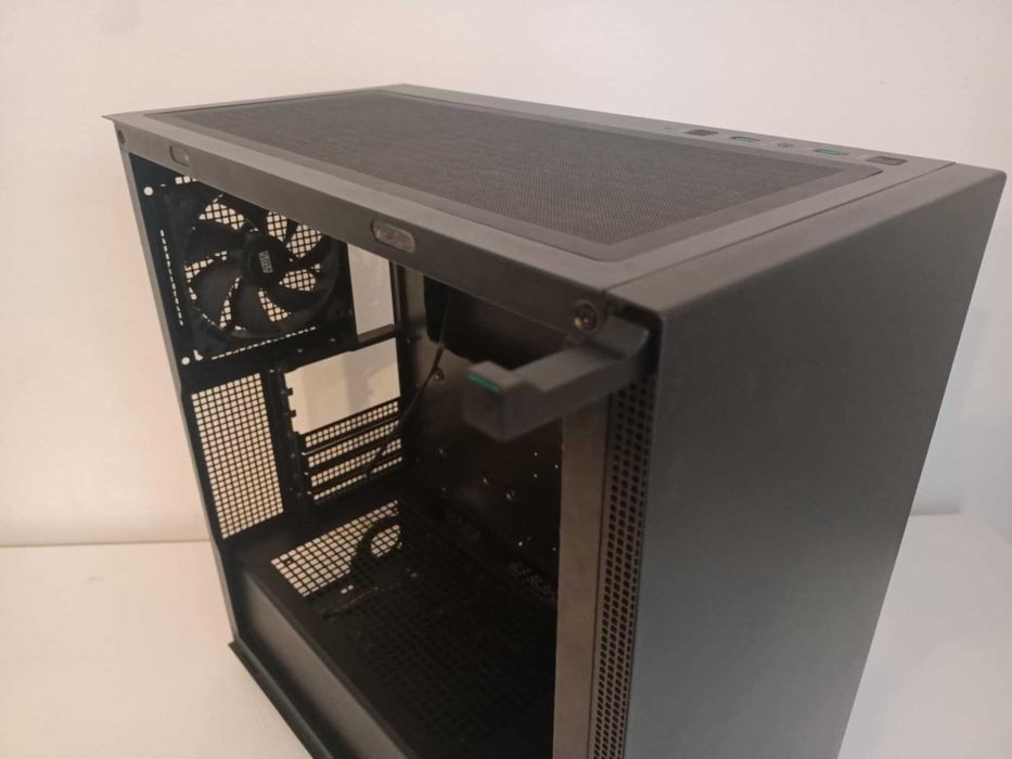 Obudowa Deepcool CH510 + 4x Arctic P12