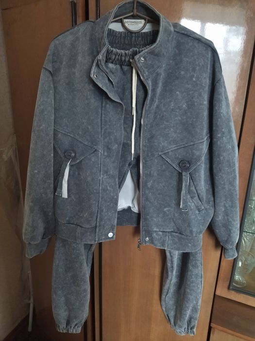 Спортивний костюм жіночий