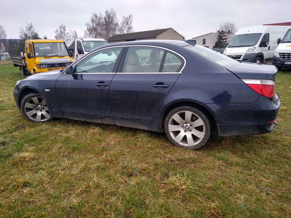 Karoseria BMW E60 E61 ORIENTBLAU METALLIC Maska Zderzak Błotnik Xenon