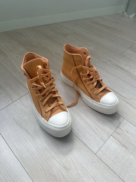 Converse - Women's Chuck Taylor All Star Lift Platform High Top Shoes