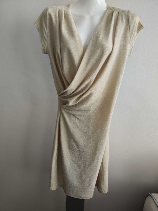 Vestido Drapeado Dourado da Mango