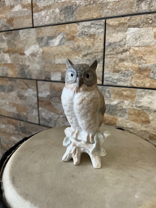 Sowa z porcelany reczna robota