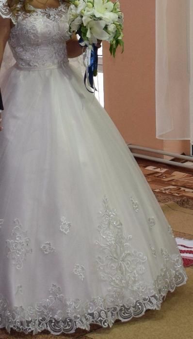 Продаю свадебное платье