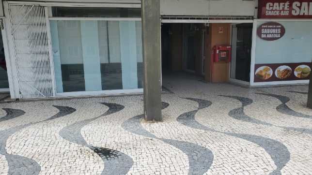 Loja 46 m2 c/ wc privativo - Areosa - Rua D. Afonso Henriques