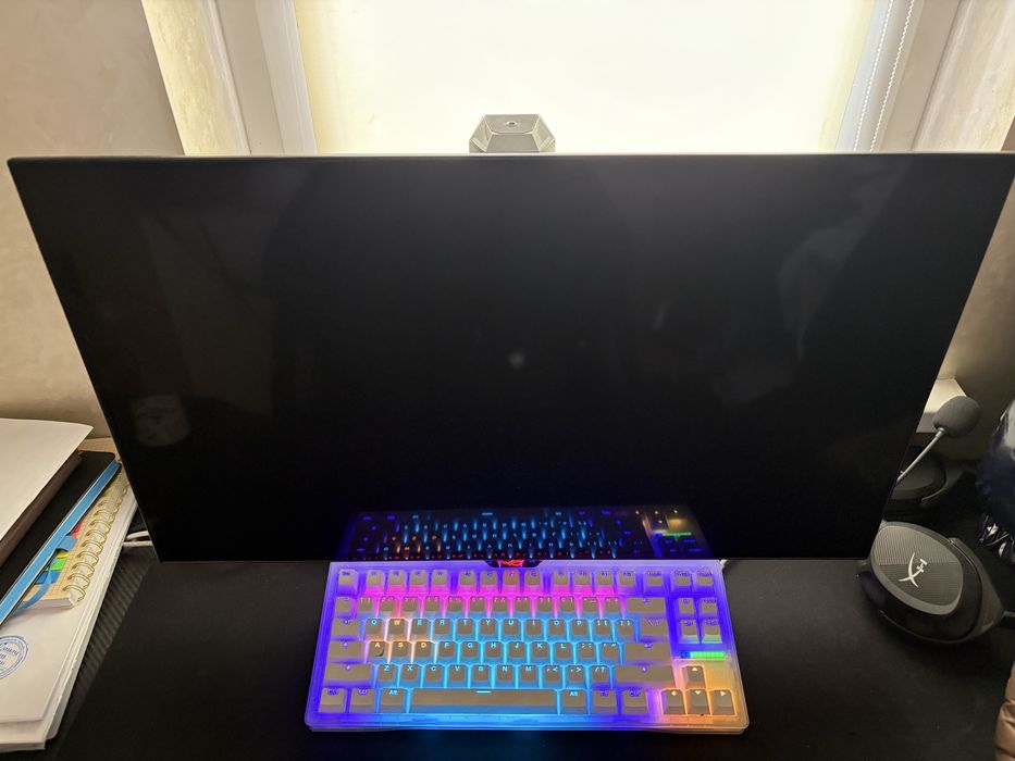 монитор ROG Strix OLED  27 240hz