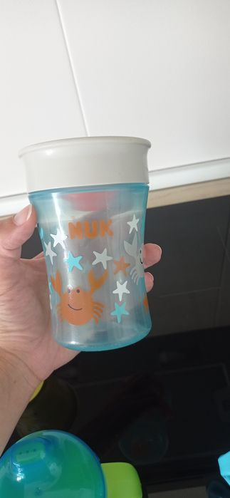 Copos de água de bebé