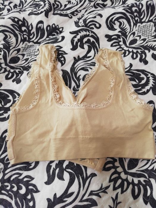 Бюстгальтер без кісточок