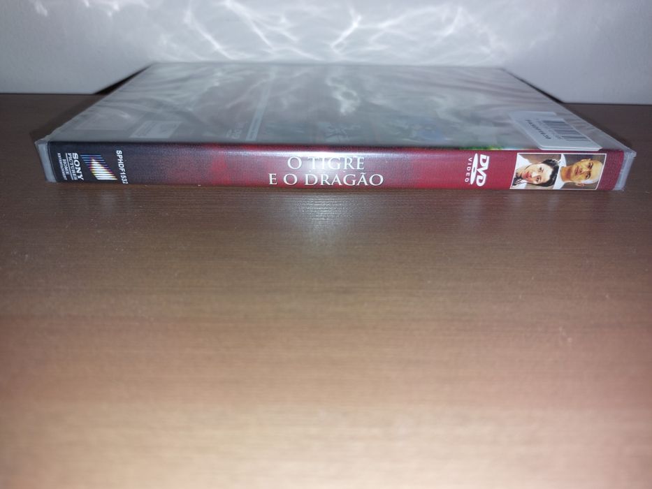 NEW AND SEALED DVD - "Crouching Tiger, Hidden Dragon"64752336637441122