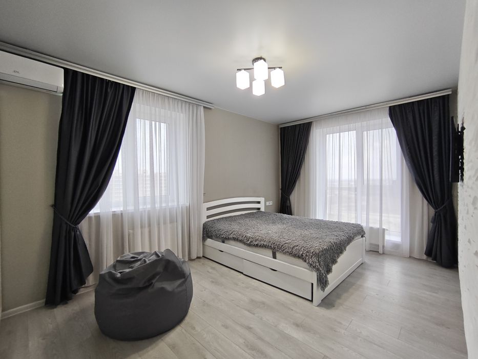 Оренда двокімнатної квартири в Софіївський Сфері. 2к 59 м.кв в оренду!