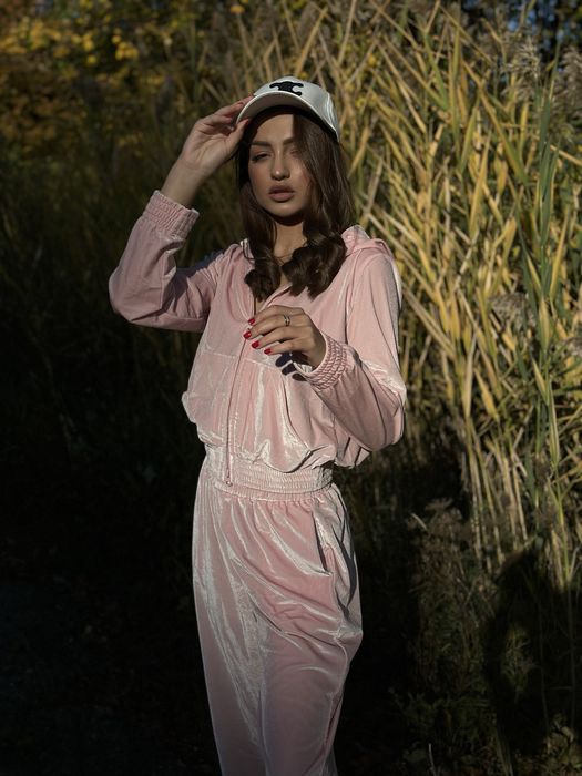 Велюровий костюм Balenciaga