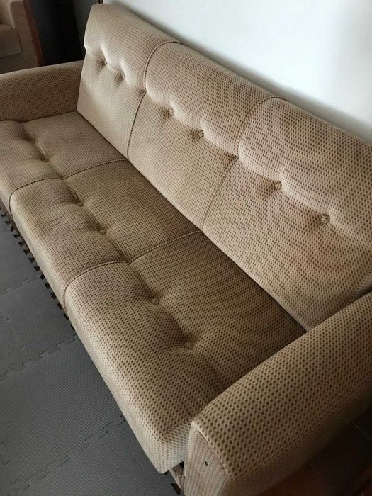 Conjunto 3 sofás - Inclui sofá‑cama 3 lugares - Bom estado