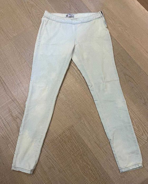 Жіночі штани в гарному стані