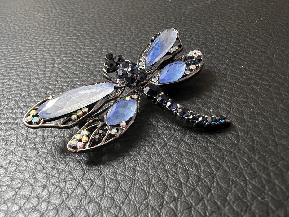 #Broszka ważka w stylu apart artelioni