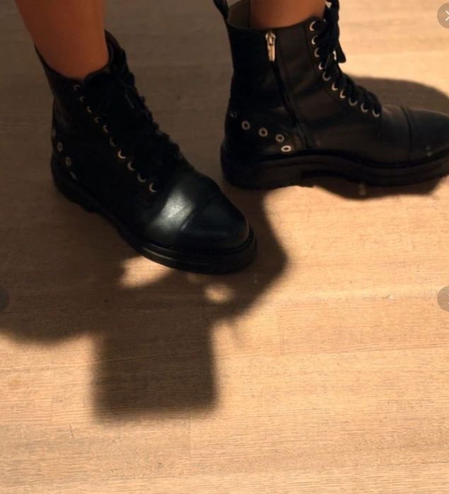 czarne, wiązane i na zamek botki Sergio Rossi, rozmiar 39