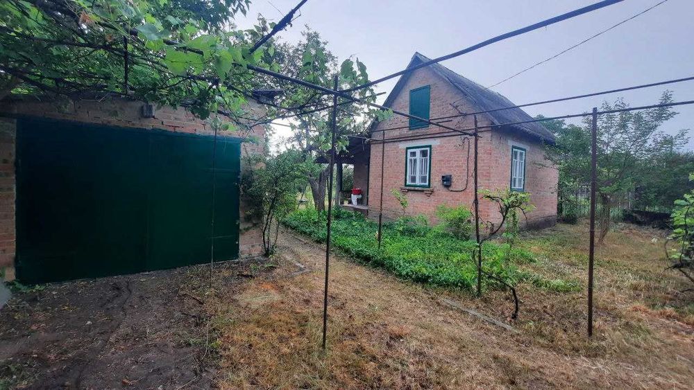 Продам дачу Вороніна на дві кімнати 5хвилин від кінцевої зупинки