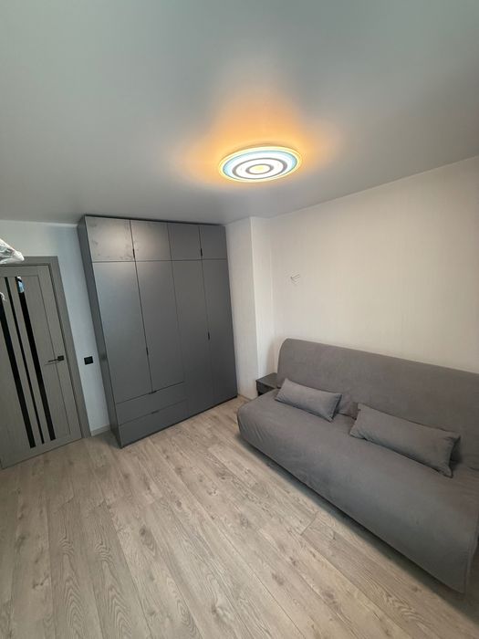 Продам квартиру Атлант на Київський,Симоненка 107 а,від власника