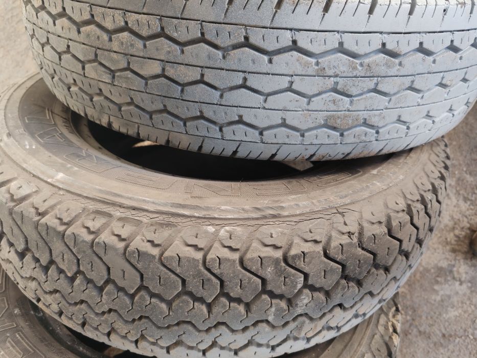 Pneu 185 R 14 Ford transit