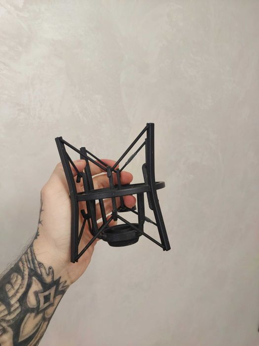 Продам мікрофон AKG P220(Повний комплект)