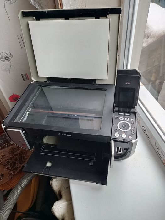 Продам принтер-сканер-ксерокс на забчастини