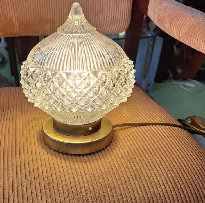 Candeeiro de mesinha