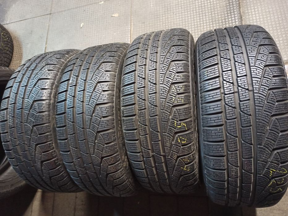 Зимняя резина 225/50 R17 Pirelli Sottozero