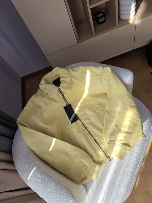 Бомбер zara з натуральної шкіри