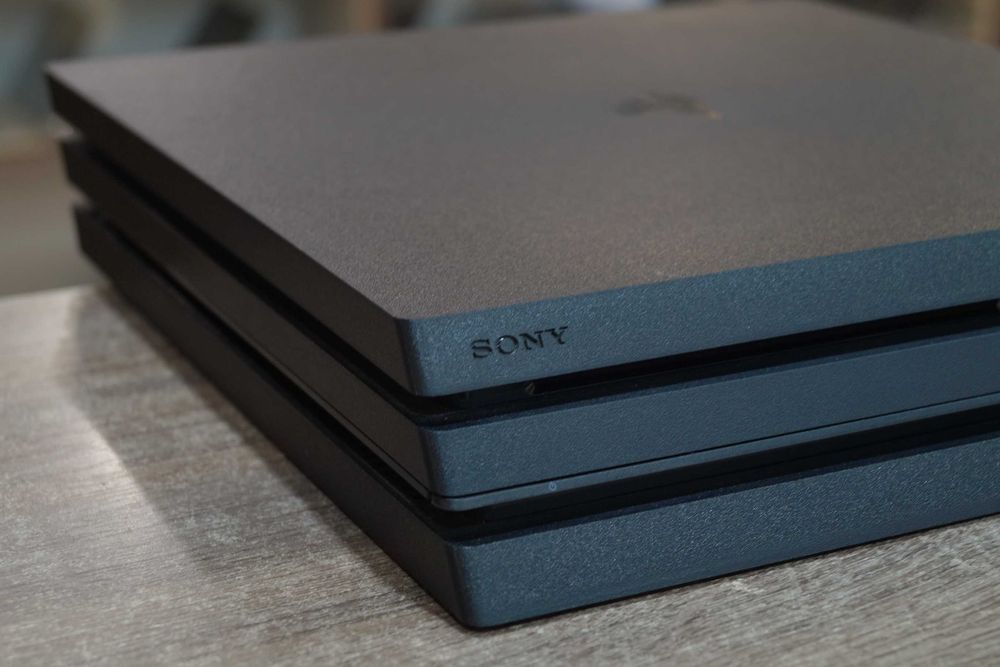 Ігрова консоль Sony PlayStation 4 PRO (1TB/Blu-Ray) TVOYO