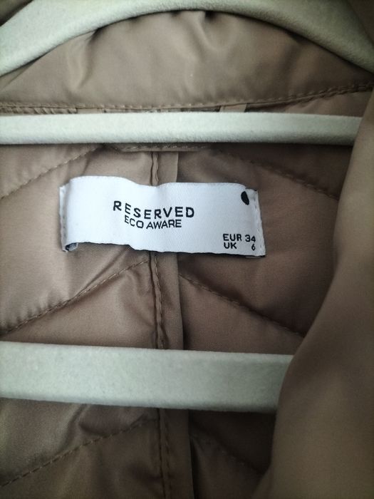 Jesienna kurtka marki Reserved rozmiar 34 stan bardzo dobry .