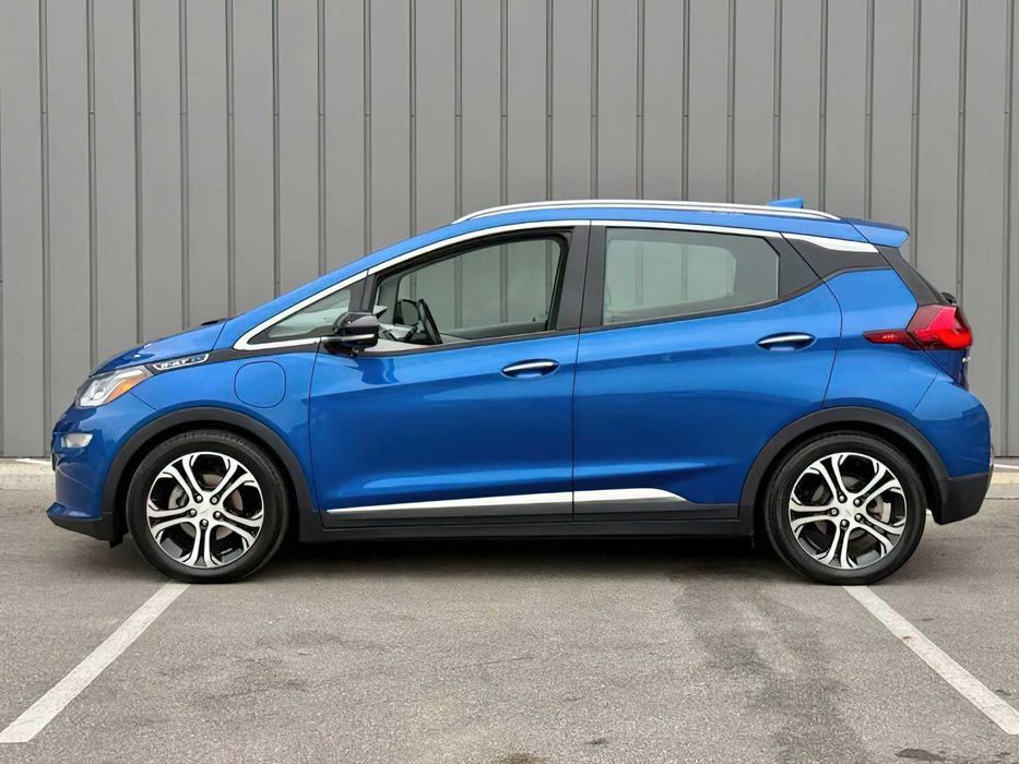 Chevrolet Bolt EV      2020