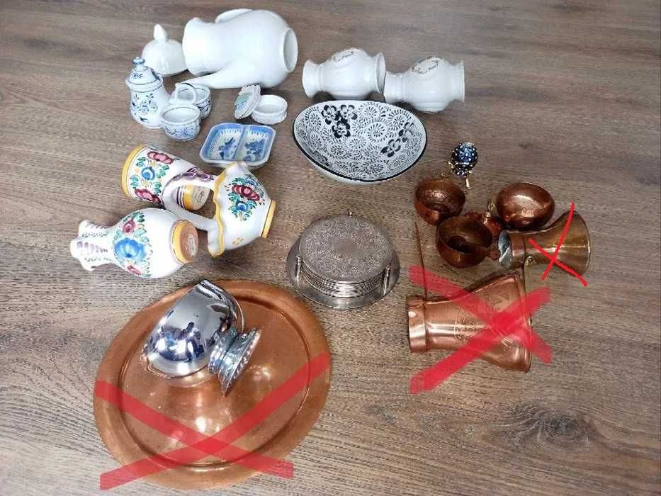 Антикварний фарворовий і металевий посуд