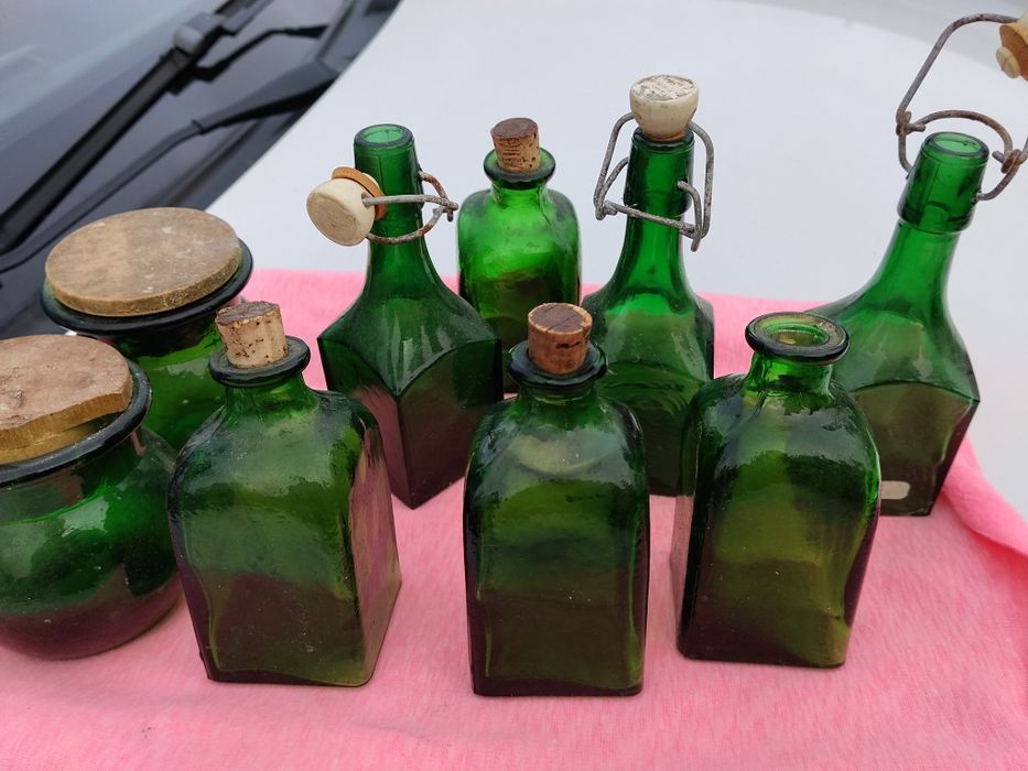 Stare przedwojenne butelki apteczne 9 sztuk