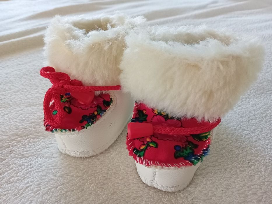 Buciki, bamboszki dla dziewczynki 9.5cm wkładka.