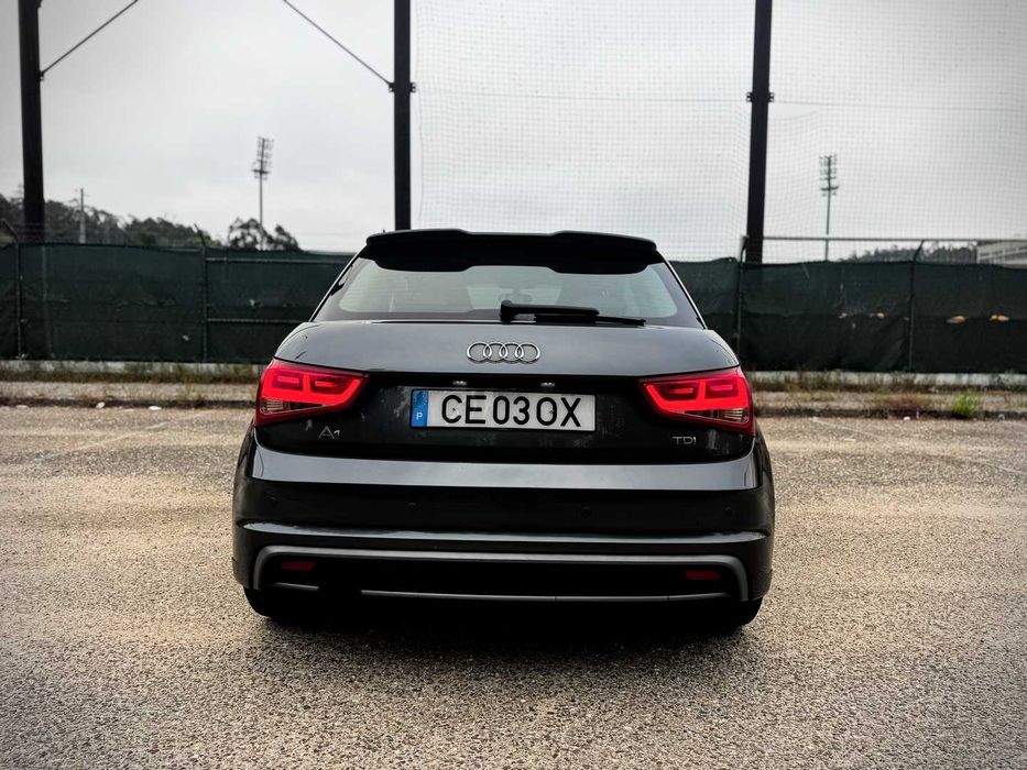 Audi A1 1.6 Tdi Bancos Desportivos Sline