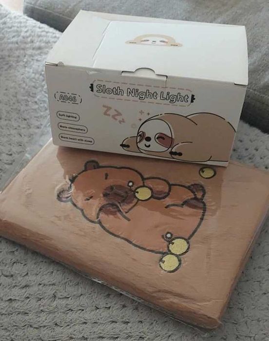 Lampka dla dzieci lewiniwiec + notes z kapibarą