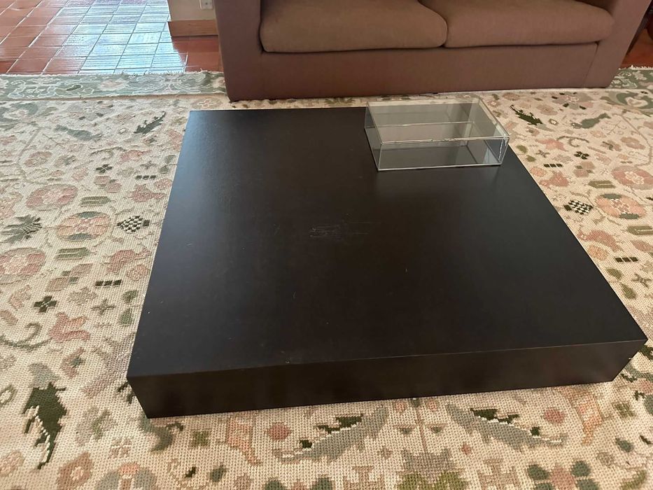 Mesa de sala de estar castanha