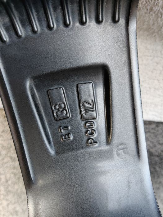 Alufelgi Dezent 18" 5x112 VW Audi Mercedes Skoda Seat