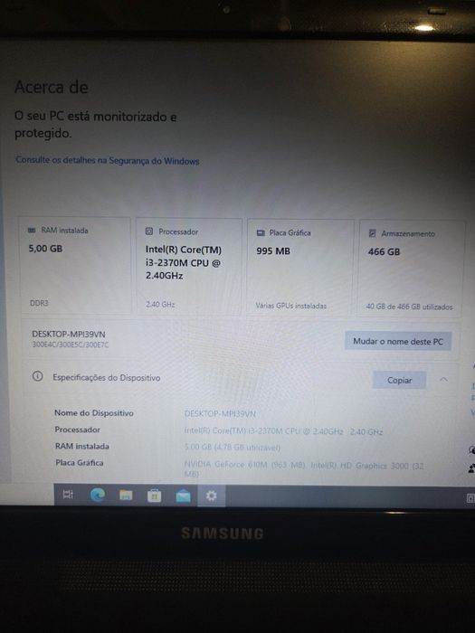 Portátil Samsung Série 3 (i3 / 5GB RAM / Nvidia GeForce / Bateria NOVA)